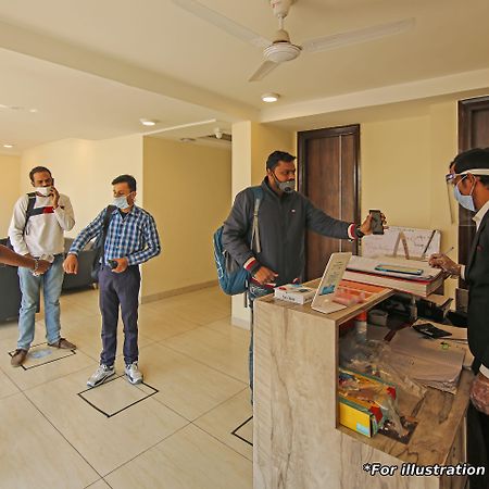 Hotel O Surya Residency Hyderabad Exterior foto