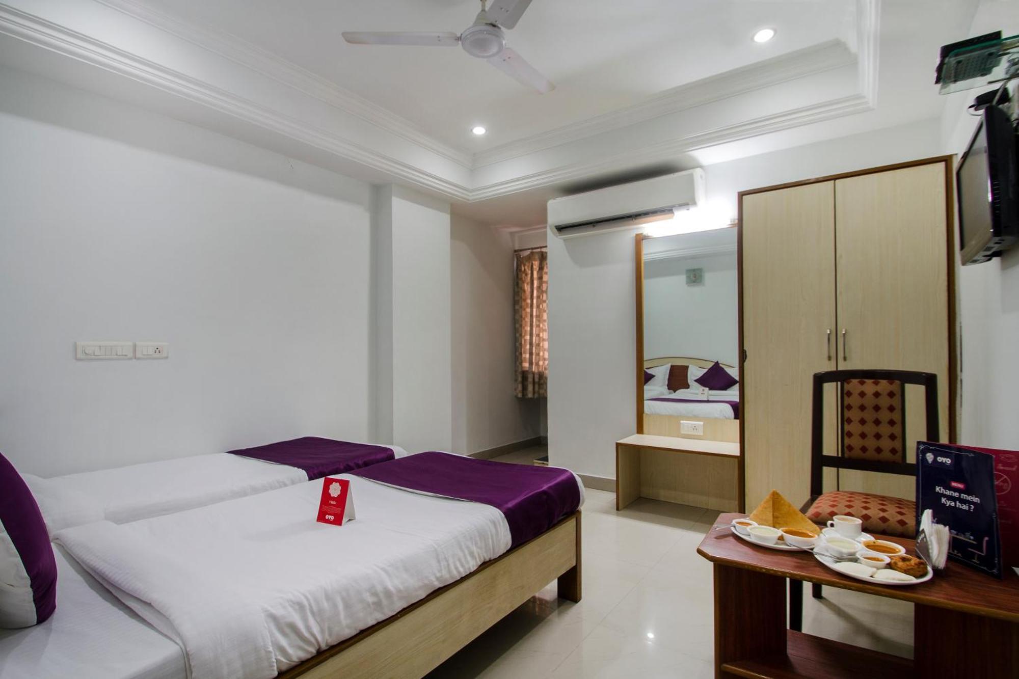 Hotel O Surya Residency Hyderabad Exterior foto