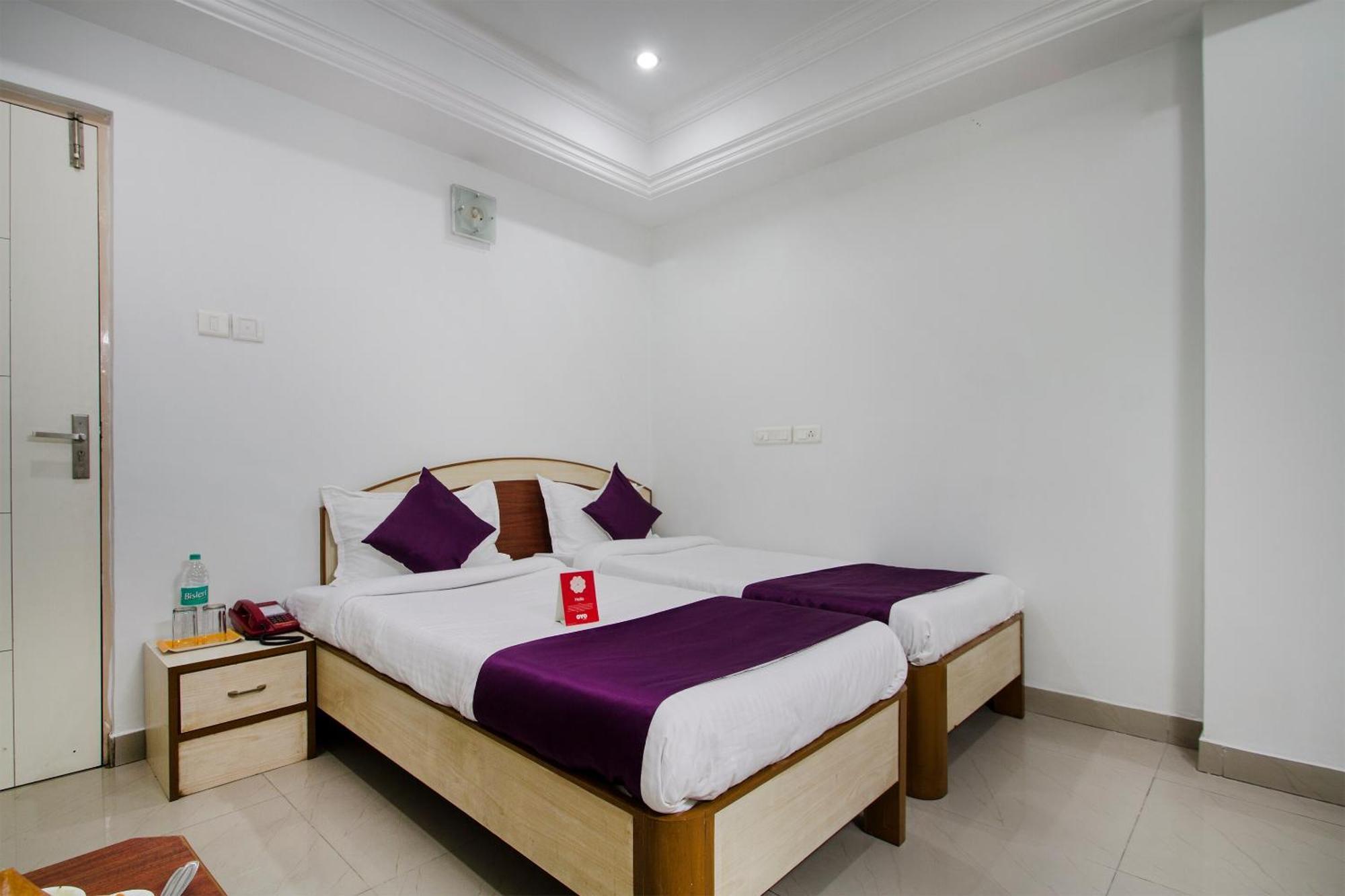 Hotel O Surya Residency Hyderabad Exterior foto