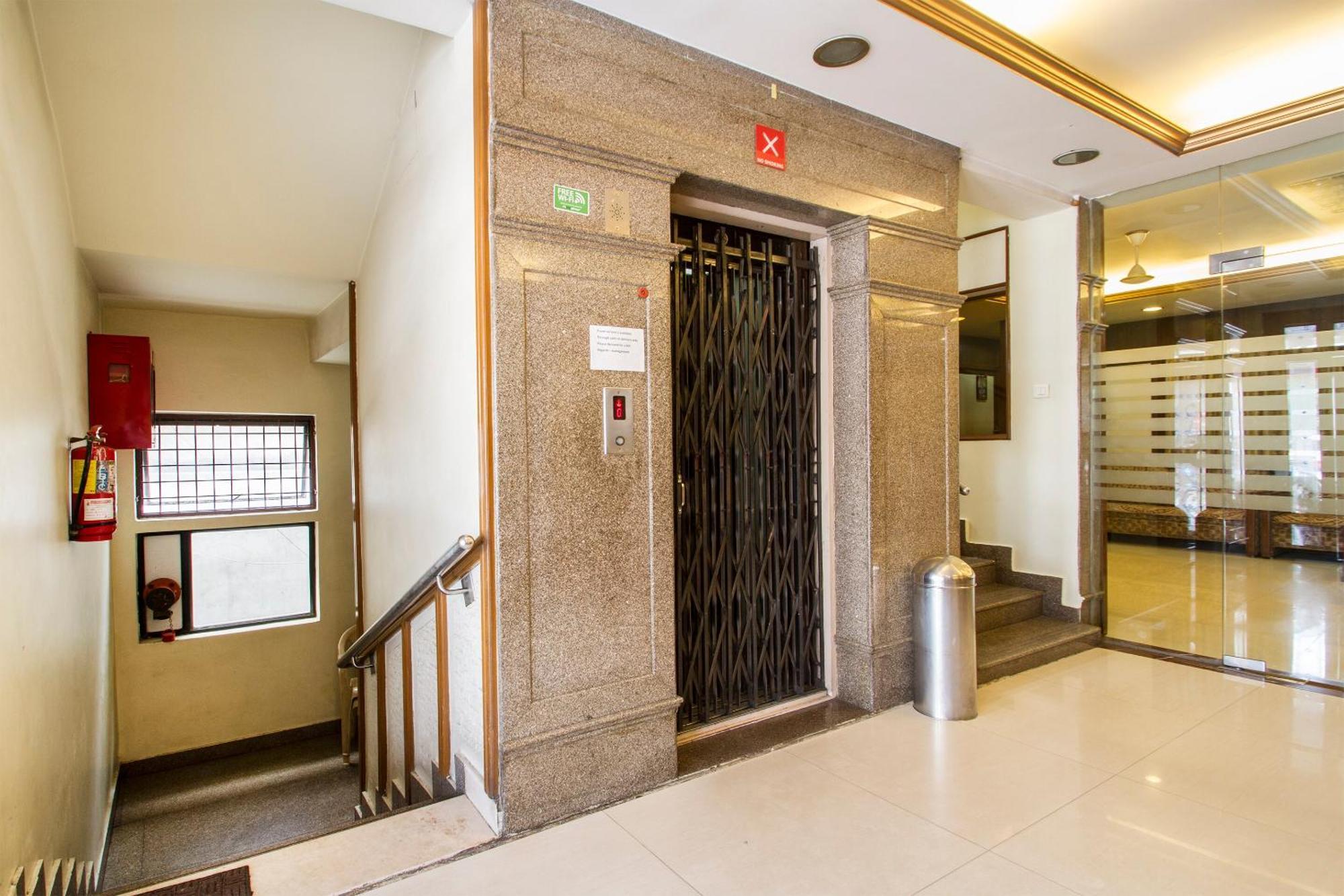 Hotel O Surya Residency Hyderabad Exterior foto